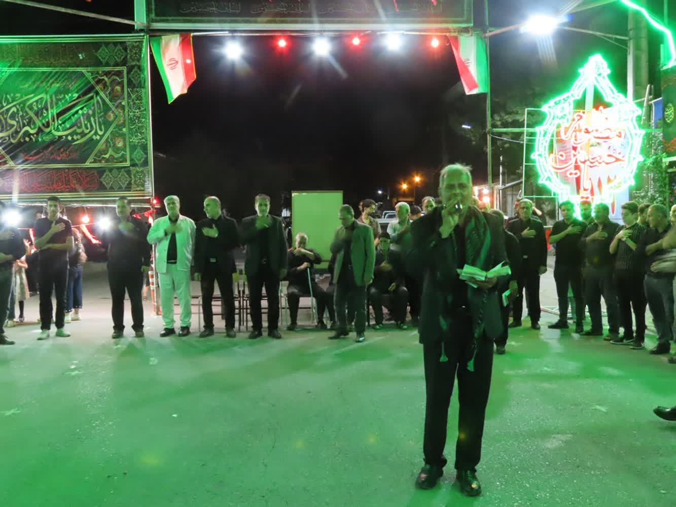 همزمان با شب تاسوعای حسینی؛ حضور فرماندار چایپاره در هیئت عزاداران عباسیه شهر حاجیلار