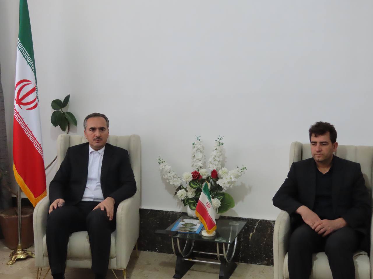 بازدید سرزده سعید شکورزاده فرماندار چایپاره از شهرداری حاجیلار