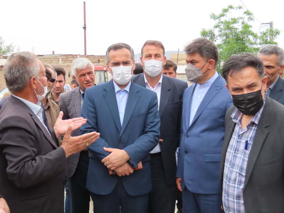 بازدید فرماندار شهرستان و نماینده محترم مردم شهرستان های خوی و چایپاره در مجلس شورای اسلامی از روستاهای بخش مرکزی
