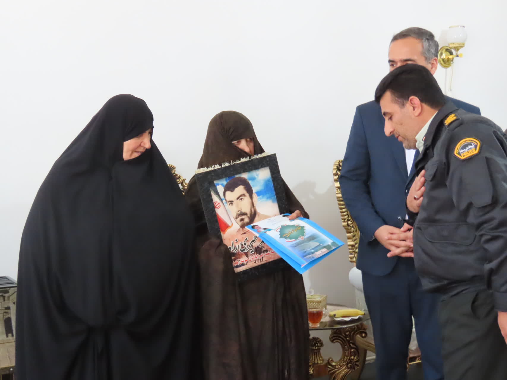 تجلیل از مقام شامخ خانواده شهداء شهرستان چایپاره