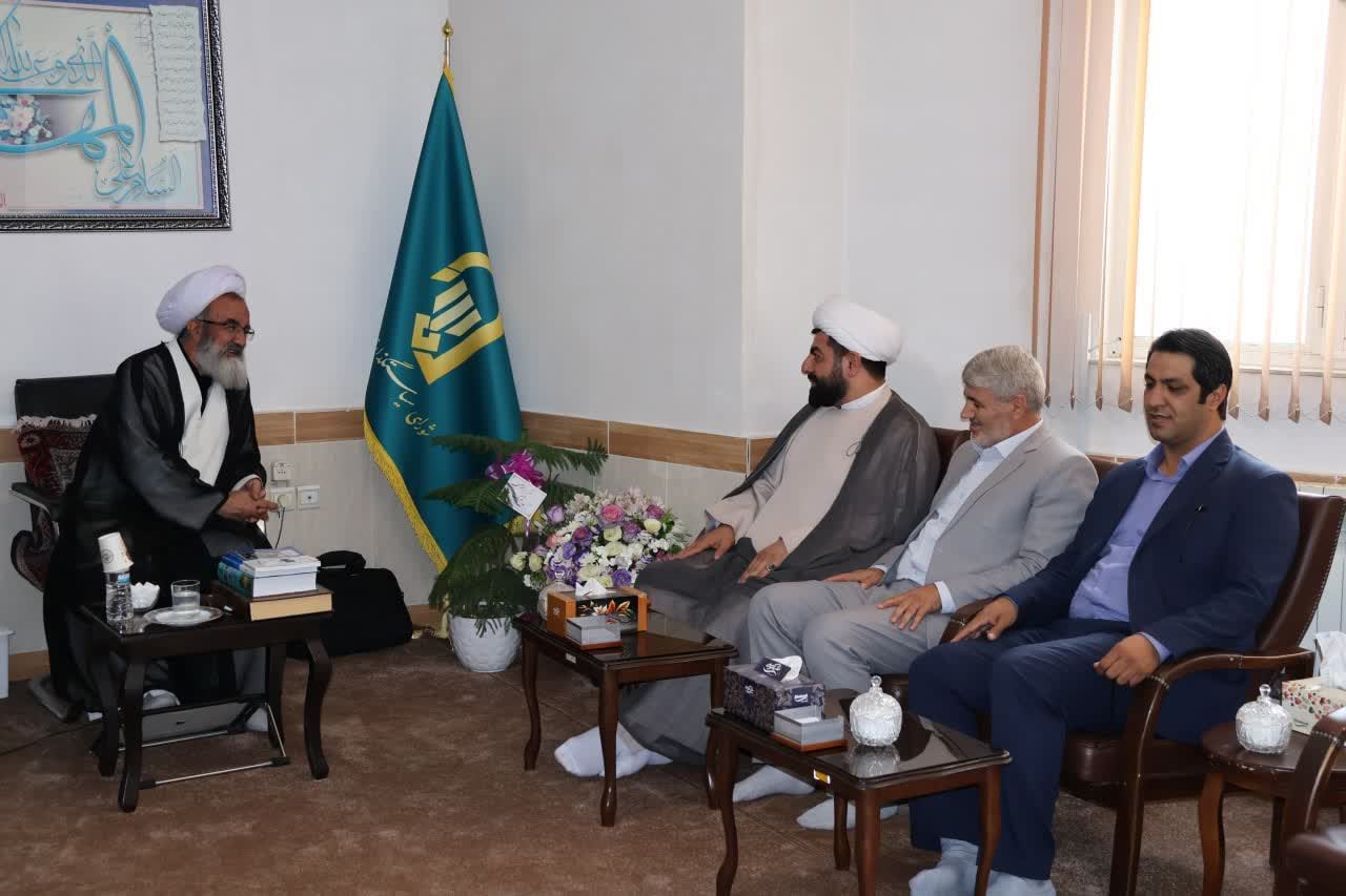 دیدار فرماندار شهرستان چایپاره با امام جمعه شهرستان مرند