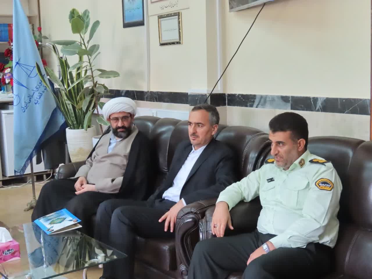 دیدار با رییس حوزه قضائی شهرستان به مناسبت هفته قوه قضائیه