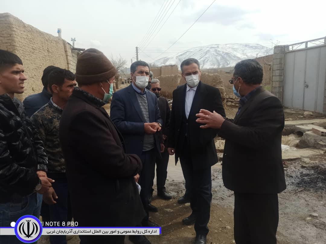 بازدید فرماندار و جمعی از مسئولان شهرستان از روستای قنات میرزاجلیل از توابع بخش مرکزی شهرستان چایپاره