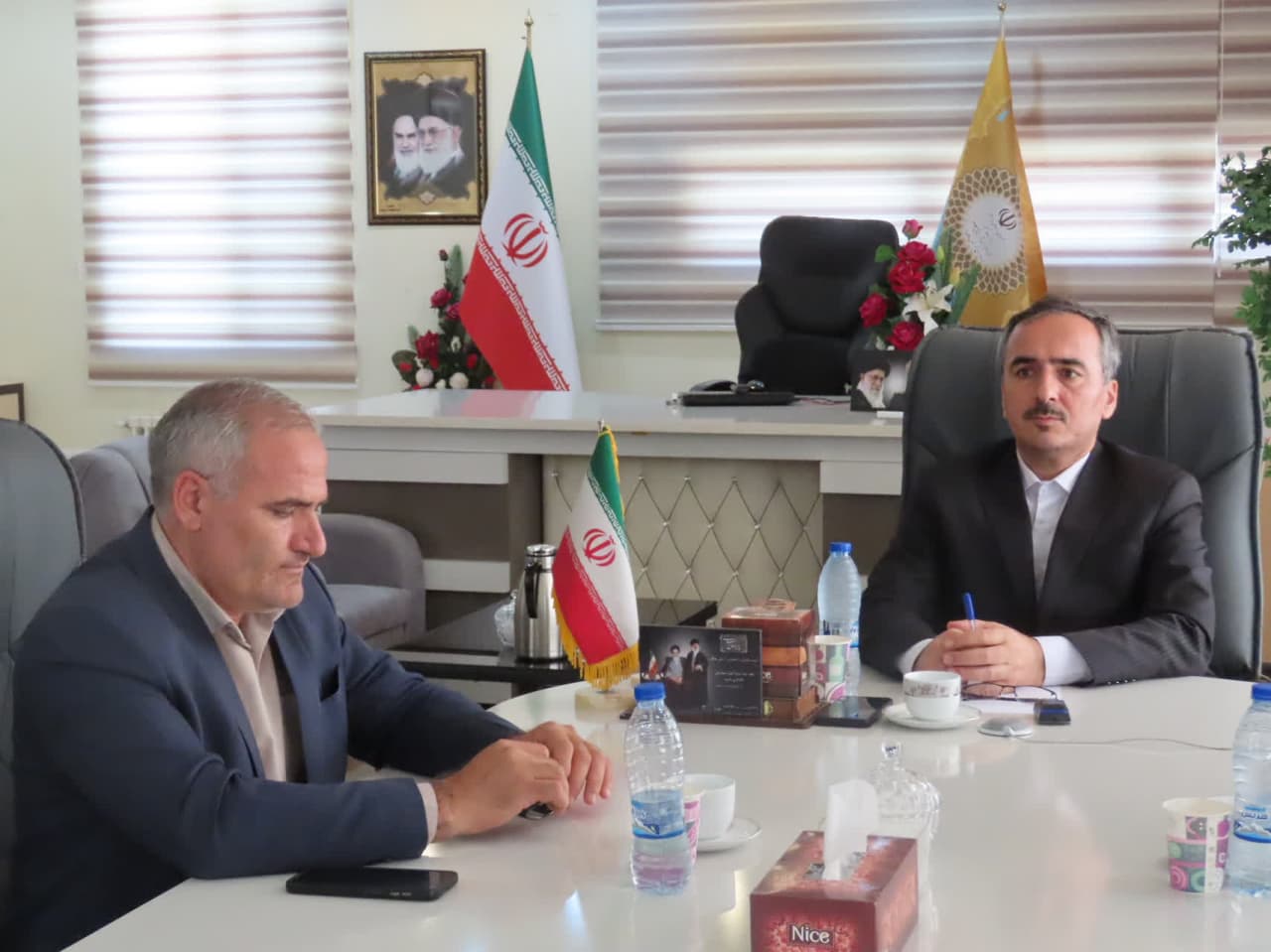جلسه تبیین خدمات اقتصادی دولت